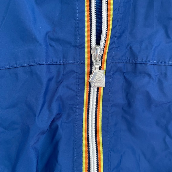 K-Way Windbreaker - Picture 2 of 5
